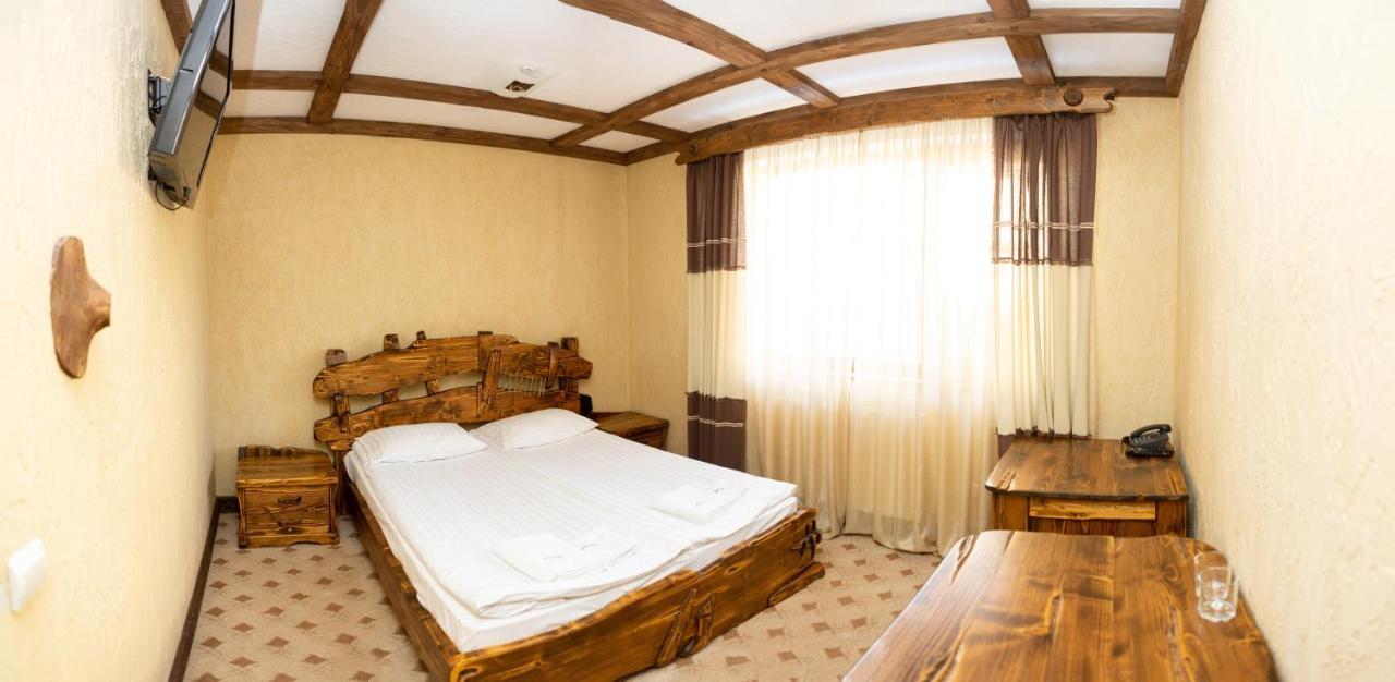 Complex Hyzhky Hotel Iaremcea Cameră foto